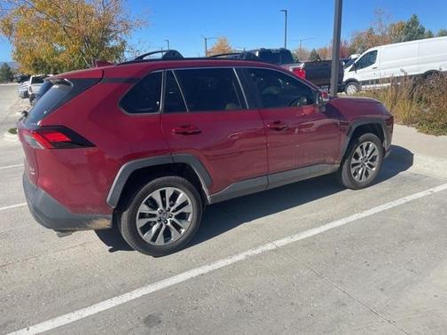 2022 Toyota RAV4 XLE Premium