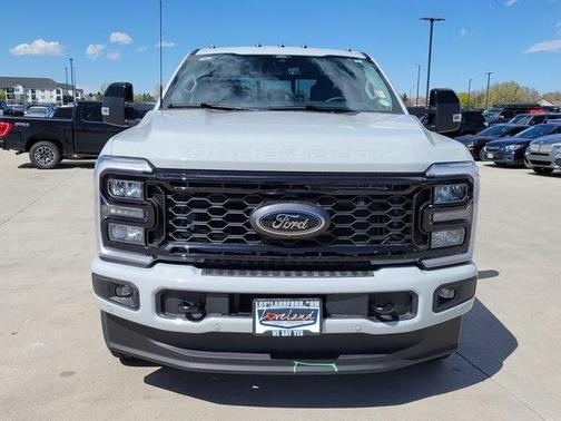 2025 Ford F-350 Lariat Super Duty