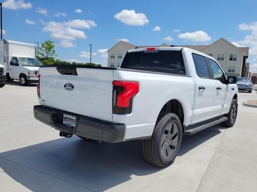 2025 Ford F-150 Lightning Pro