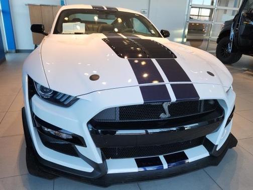 2021 Ford Shelby GT500 Base