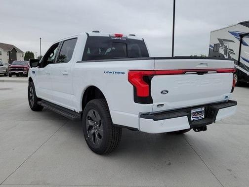 2025 Ford F-150 Lightning LARIAT