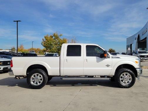 White Platinum Clearcoat Metallic 2014 Ford F-250 Lariat