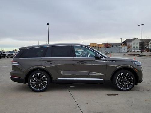 2025 Lincoln Aviator Reserve AWD