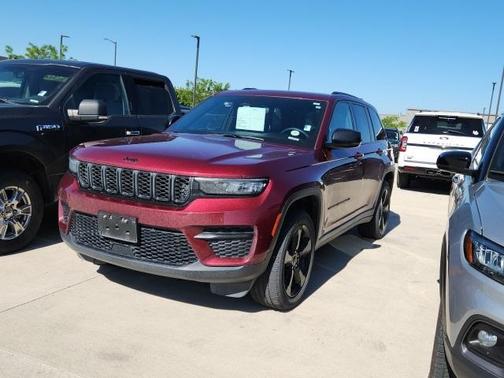 2023 Jeep Grand Cherokee Altitude