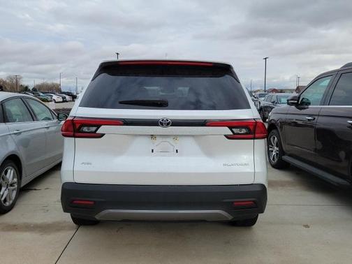 2024 Toyota Grand Highlander Platinum