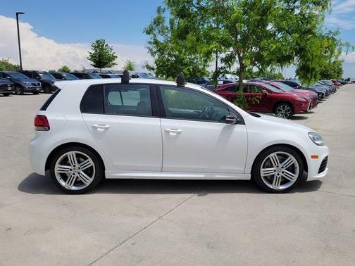 2013 Volkswagen Golf R 4-Door