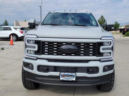 2025 Ford F-350 Lariat Super Duty