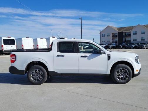 Oxford White 2026 Ford Maverick XLT