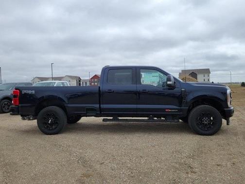 2025 Ford F-350 Lariat Super Duty