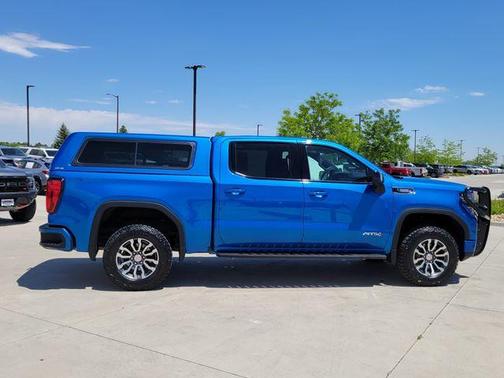 Dynamic Blue Metallic 2023 GMC Sierra 1500 AT4
