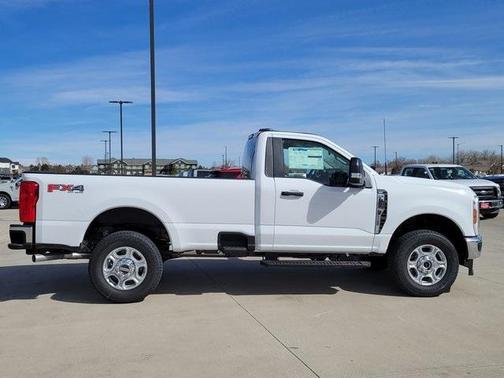 2025 Ford F-350 XLT