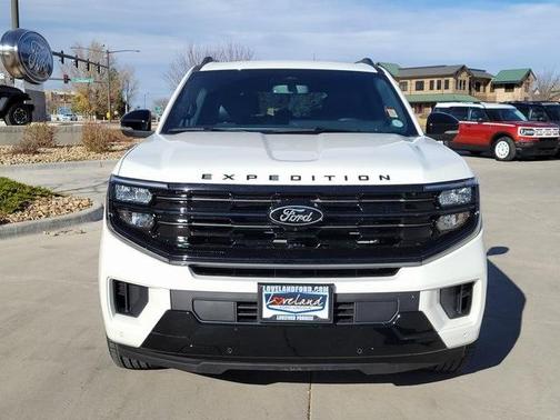 2025 Ford Expedition Platinum