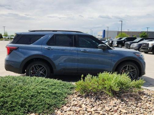 Vapor Blue 2025 Ford Explorer ST