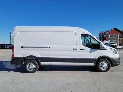 2026 Ford Transit-250 148 WB Medium Roof Cargo