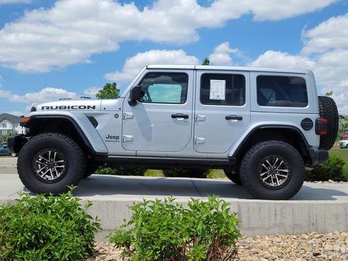 Silver Zynith Clearcoat 2024 Jeep Wrangler Rubicon 392