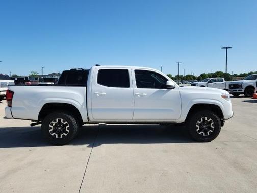 2018 Toyota Tacoma SR