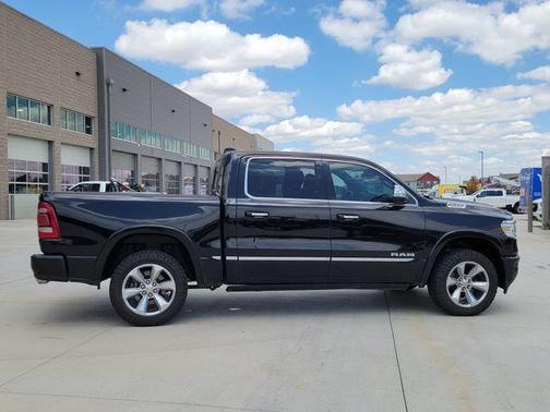 Diamond Black 2022 RAM 1500 Limited