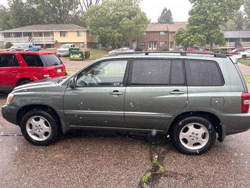 Green 2006 Toyota Highlander Sport