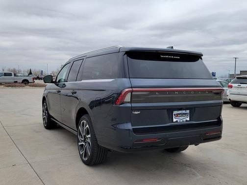 Flight Blue 2026 Lincoln Navigator L Reserve