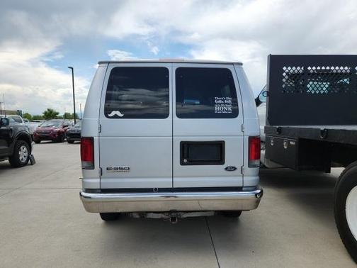 2006 Ford E350 Super Duty XLT