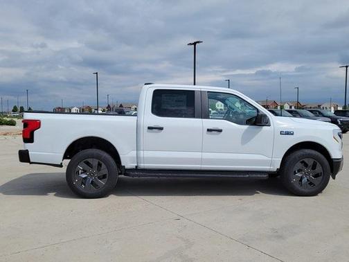 2025 Ford F-150 Lightning Pro