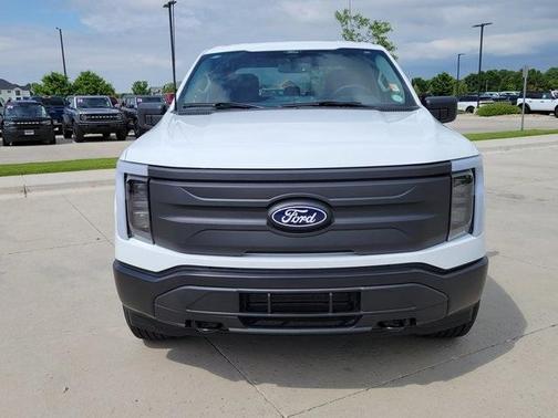 2025 Ford F-150 Lightning Pro