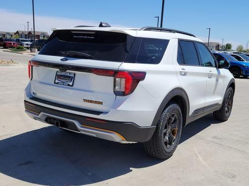 Star White 2026 Ford Explorer Tremor