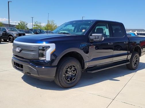 2025 Ford F-150 Lightning XLT