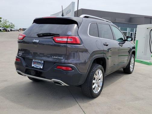 Granite Crystal Clearcoat Metallic 2017 Jeep Cherokee Limited