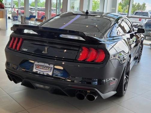 2021 Ford Shelby GT500 Base