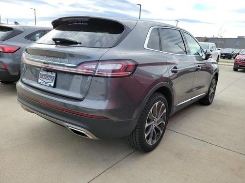 2022 Lincoln Nautilus Reserve