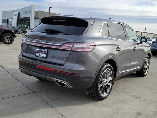 2022 Lincoln Nautilus Reserve