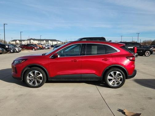 2025 Ford Escape Platinum