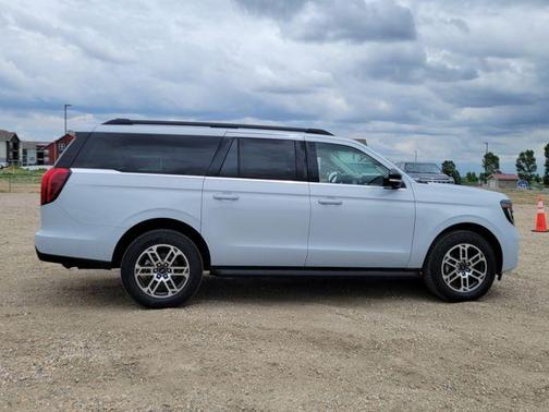 Space Silver 2026 Ford Expedition Max Active