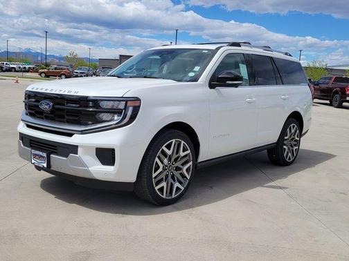 Star White 2026 Ford Expedition Platinum