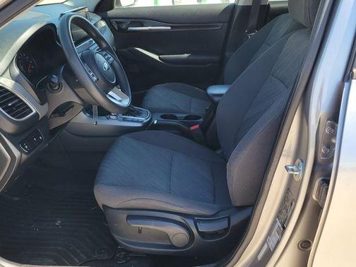 Steel Gray 2021 Kia Seltos LX