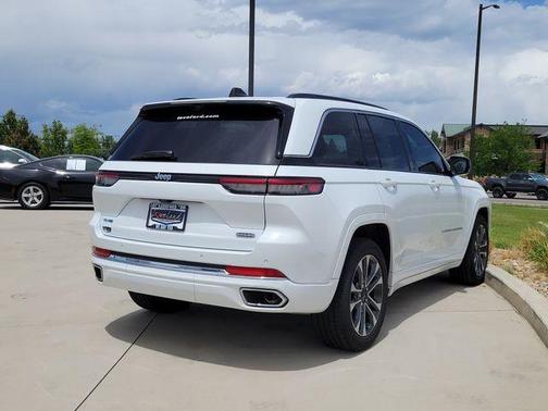 Bright White Clearcoat 2025 Jeep Grand Cherokee 4xe Overland