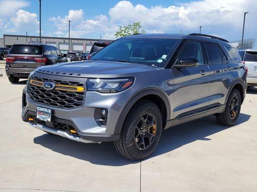 Carbonized Gray Metallic 2026 Ford Explorer Tremor