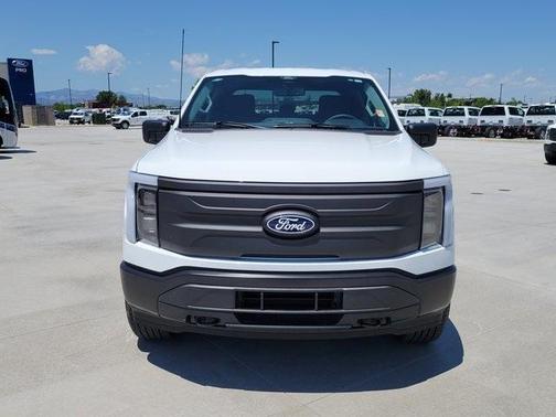 2025 Ford F-150 Lightning Pro