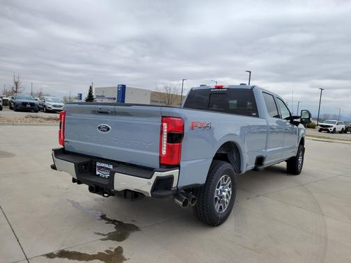 Glacier Gray Metallic Tri-Coat 2026 Ford F-250 Lariat