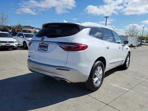2020 Buick Enclave Essence