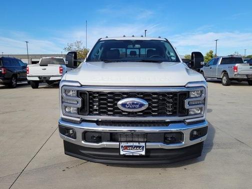 2026 Ford F-350 Lariat Super Duty