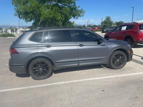 2022 Volkswagen Tiguan 2.0T SE R-Line Black