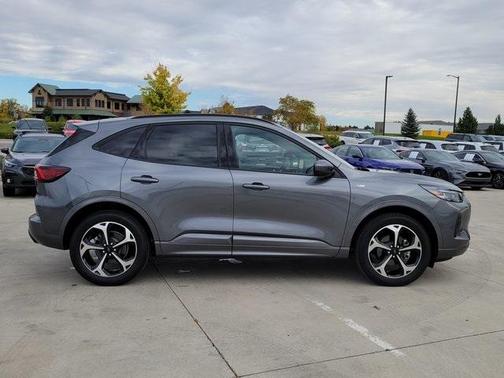 2024 Ford Escape ST-Line Elite