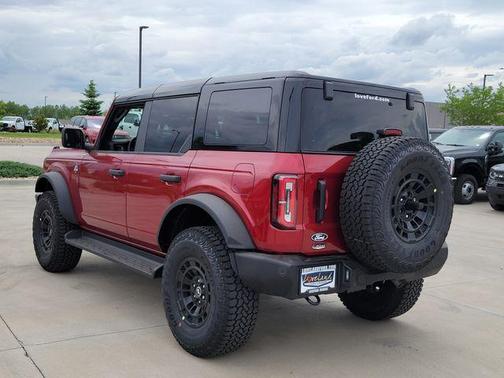 Ruby Red Metallic Tinted Clearcoat 2026 Ford Bronco Outer Banks