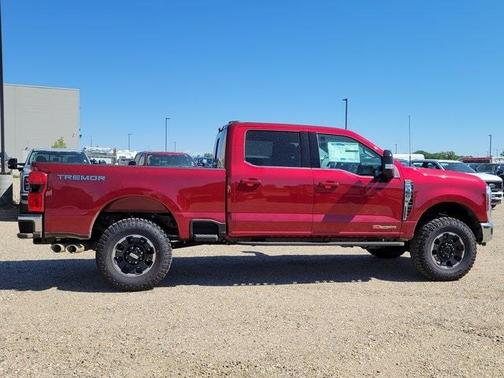 2025 Ford F-350 Lariat Super Duty