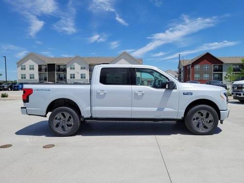 2025 Ford F-150 Lightning Flash