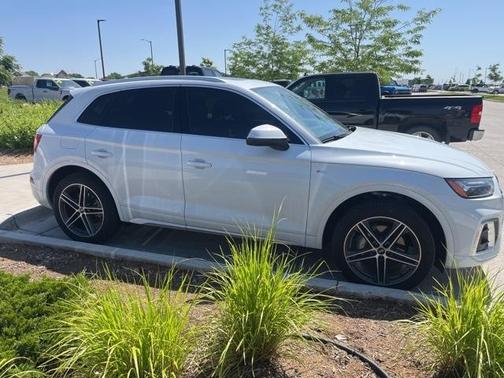 2025 Audi Q5 55 S line quattro Premium