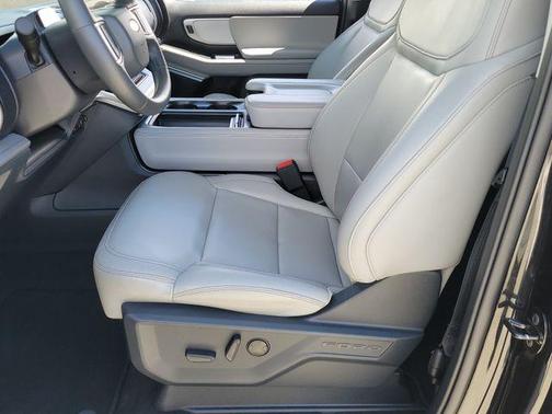 Black Metallic 2025 Ford Expedition Max Active