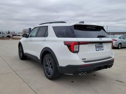 Star White 2026 Ford Explorer ST